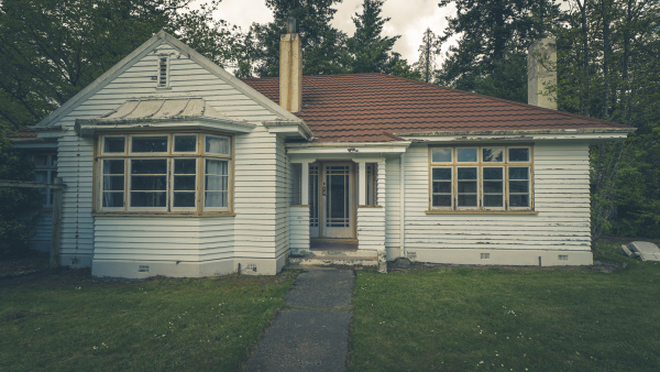 QMH-Caretakers-House
