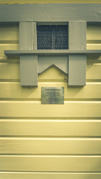 QMH-Morgue-Plaque