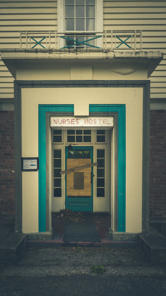 QMH-Nurses-Hostel-Main-Entrance