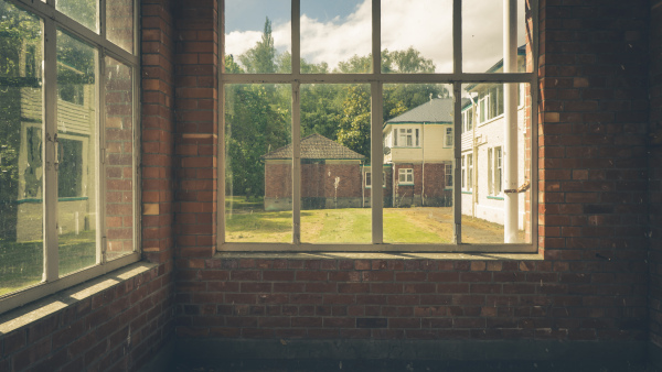 QMH-Nurses-Hostel-Through-Window