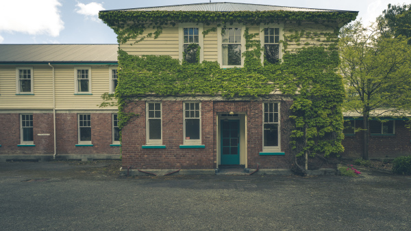 QMH-Nurses-Hostel-With-Ivy