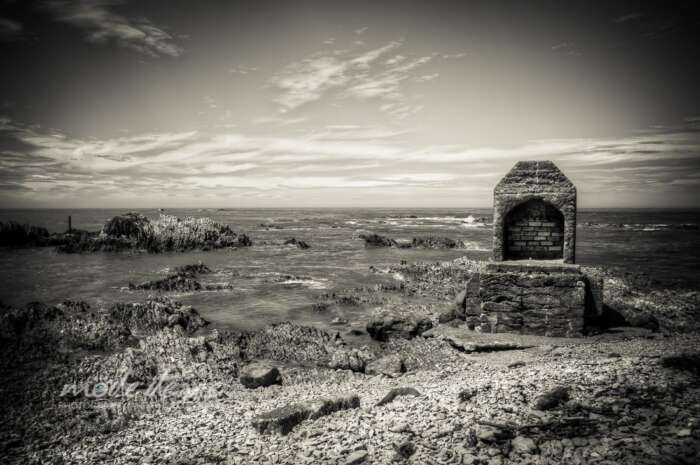 Black  White Dark  Dramatic  Lightroom Presets Photographer
